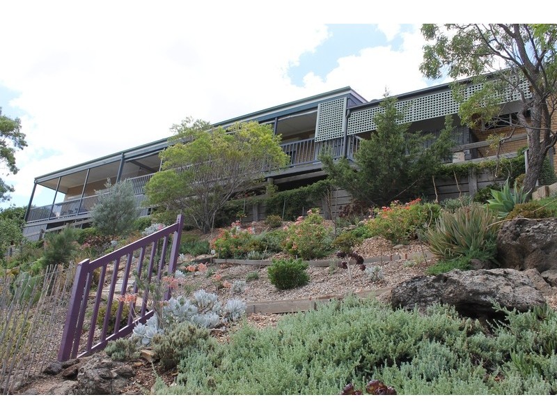111 Underbank Boulevard, Bacchus Marsh VIC 3340