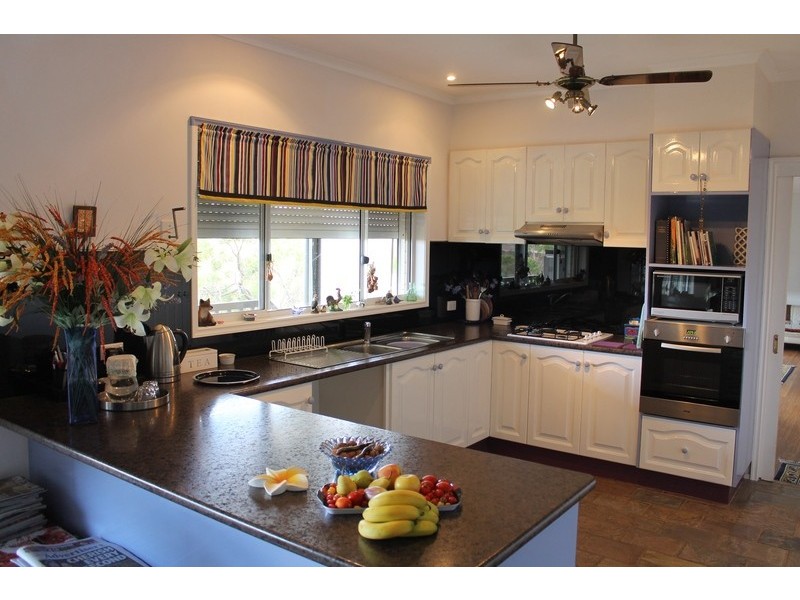 111 Underbank Boulevard, Bacchus Marsh VIC 3340