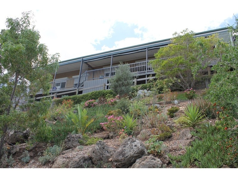 111 Underbank Boulevard, Bacchus Marsh VIC 3340