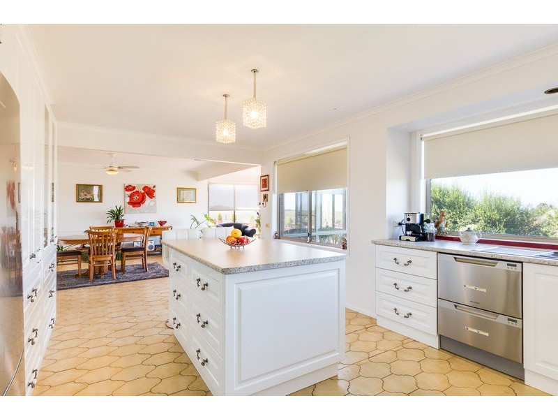 48 Bences Road, Bacchus Marsh VIC 3340