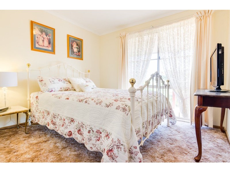 48 Bences Road, Bacchus Marsh VIC 3340