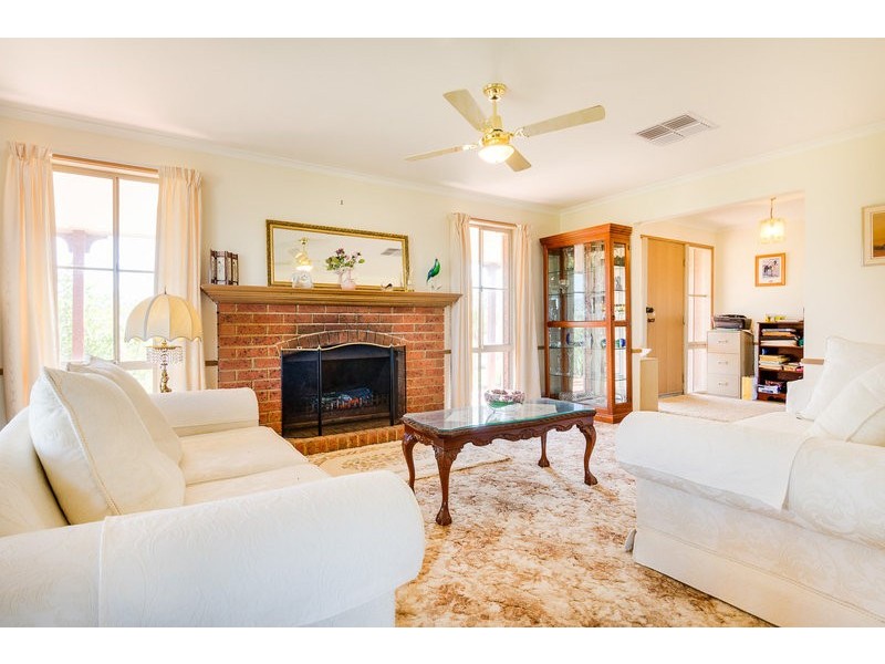 48 Bences Road, Bacchus Marsh VIC 3340