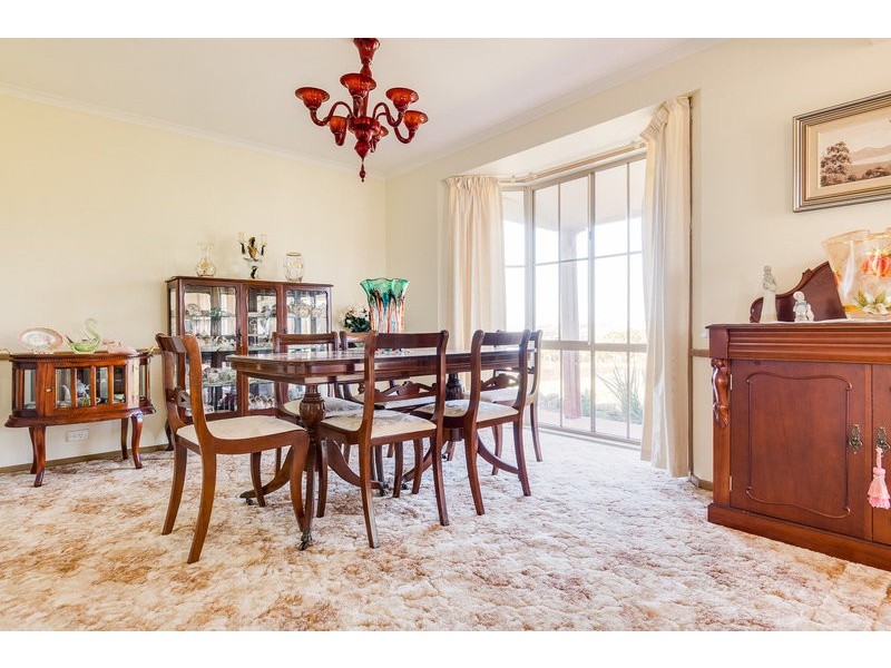 48 Bences Road, Bacchus Marsh VIC 3340