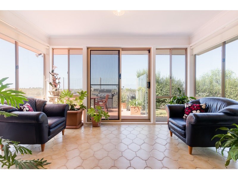 48 Bences Road, Bacchus Marsh VIC 3340