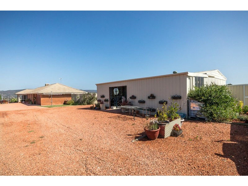 48 Bences Road, Bacchus Marsh VIC 3340