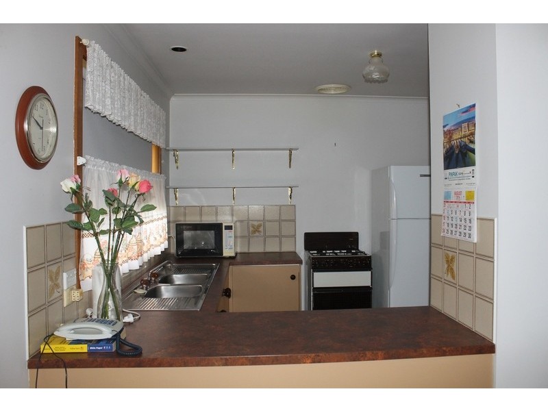 2/20 Simpson Street, Bacchus Marsh VIC 3340