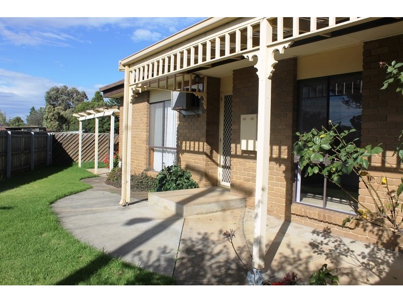 6 Mitchell Court, Bacchus Marsh VIC 3340
