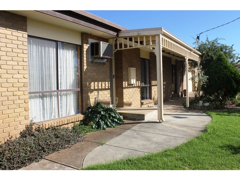 6 Mitchell Court, Bacchus Marsh VIC 3340