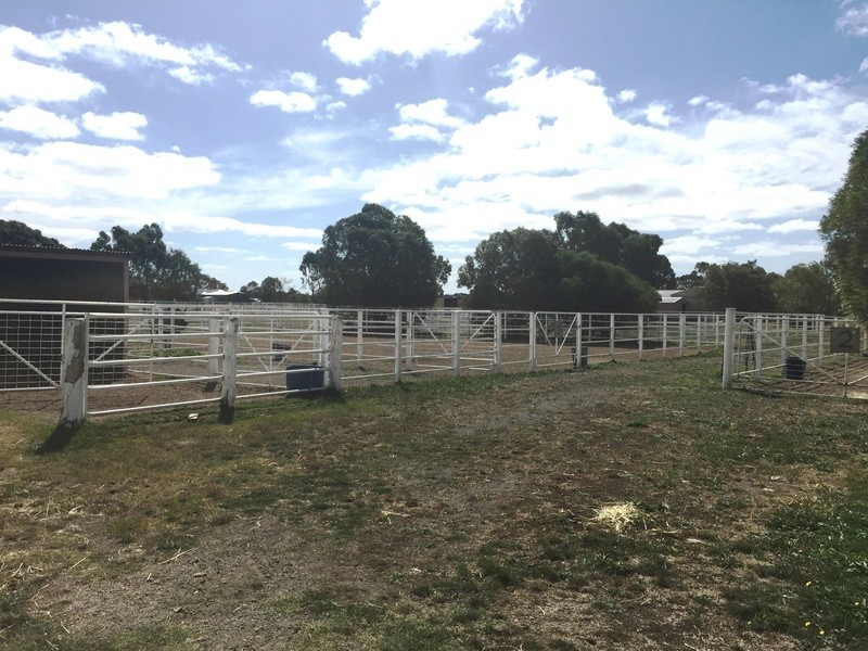 69 Hopetoun Road, Mitchell Park VIC 3355