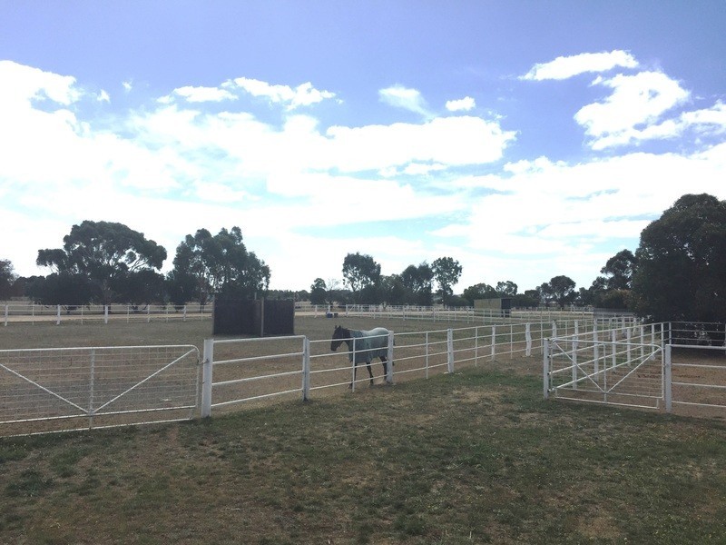 69 Hopetoun Road, Mitchell Park VIC 3355