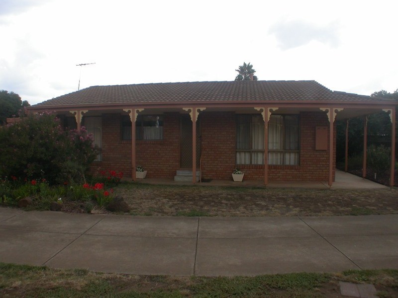 4/7-8 Shields Court, Bacchus Marsh VIC 3340