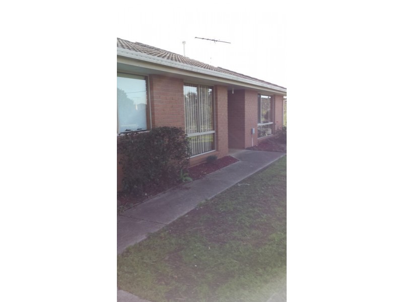 1/28 Labilliere Street, Bacchus Marsh VIC 3340