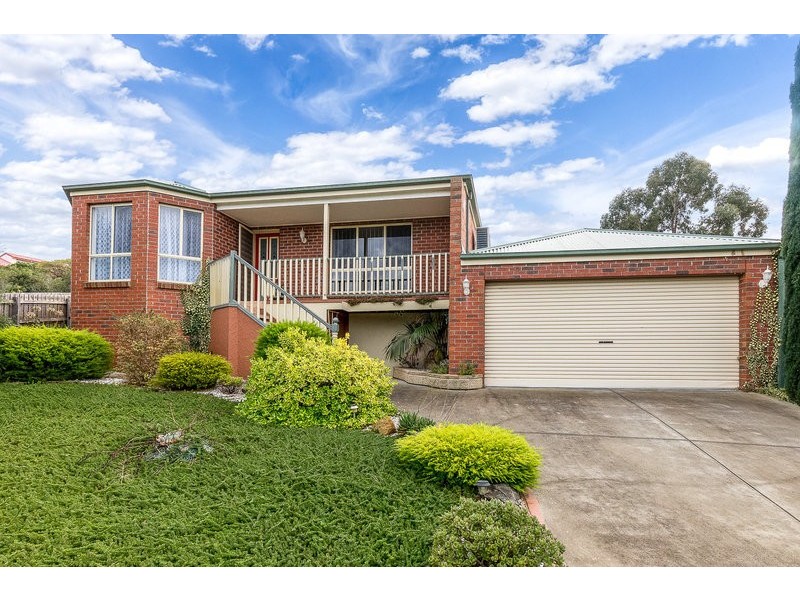 7 Hine Court, Darley VIC 3340