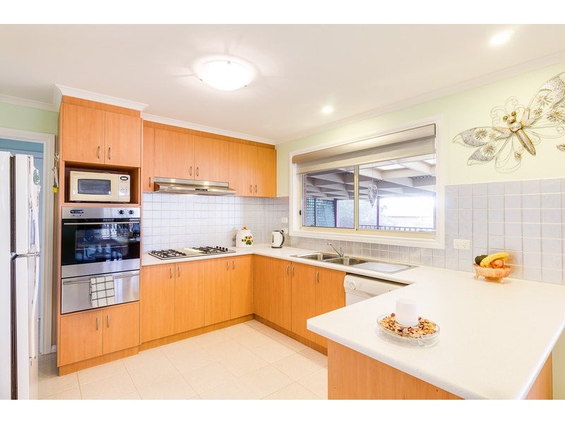 7 Hine Court, Darley VIC 3340