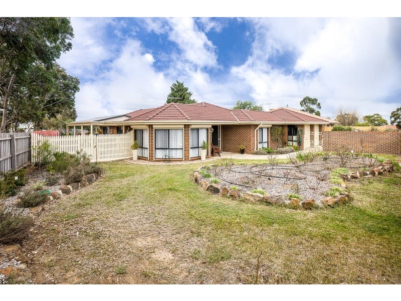 56 Halletts Way, Bacchus Marsh VIC 3340