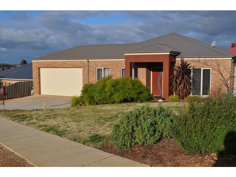 23 McCullagh Street, Bacchus Marsh VIC 3340