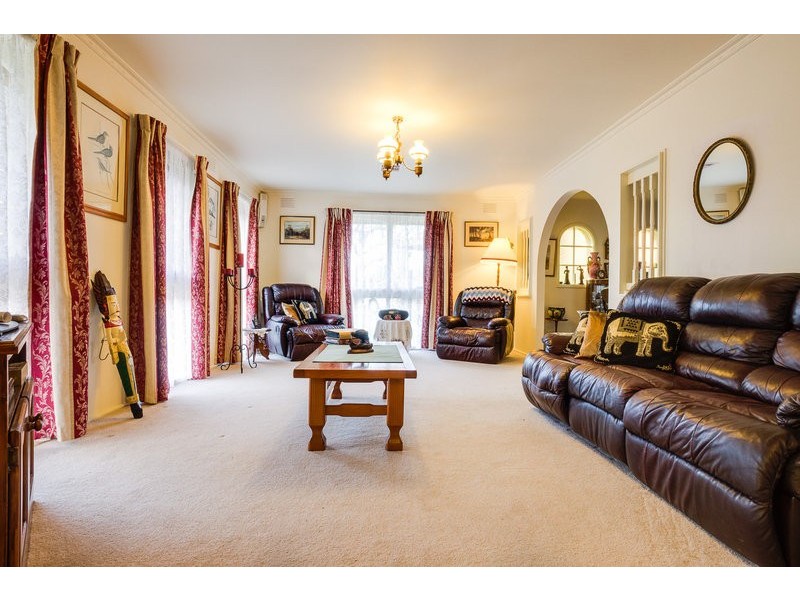 31 Beresford Crescent, Bacchus Marsh VIC 3340