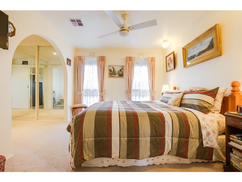 31 Beresford Crescent, Bacchus Marsh VIC 3340