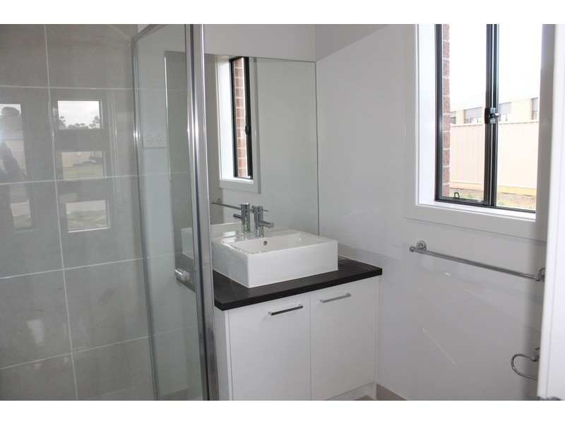 22 McMahon Drive, Ballan VIC 3342