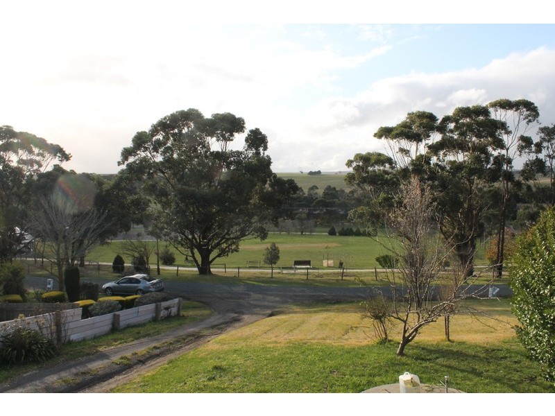 32 Hardy Street, Myrniong VIC 3341