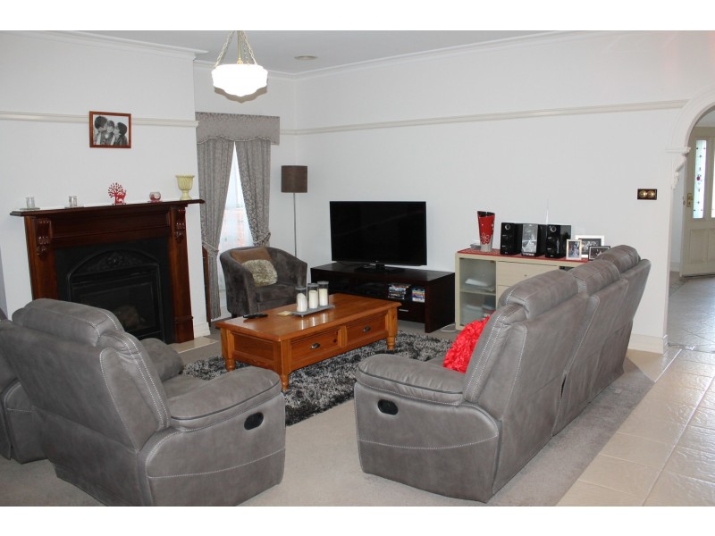 3 Grantleigh Drive, Bacchus Marsh VIC 3340