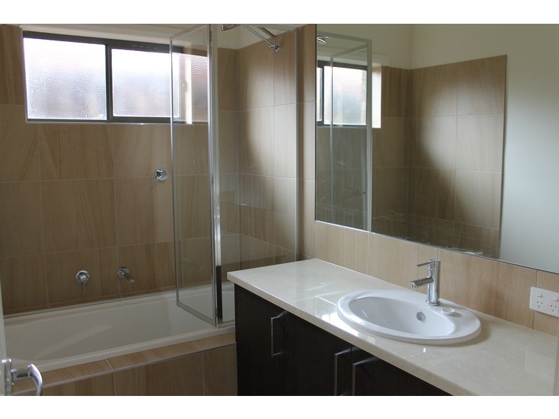 1, 2 & 3/13 Powlett Street, Bacchus Marsh VIC 3340