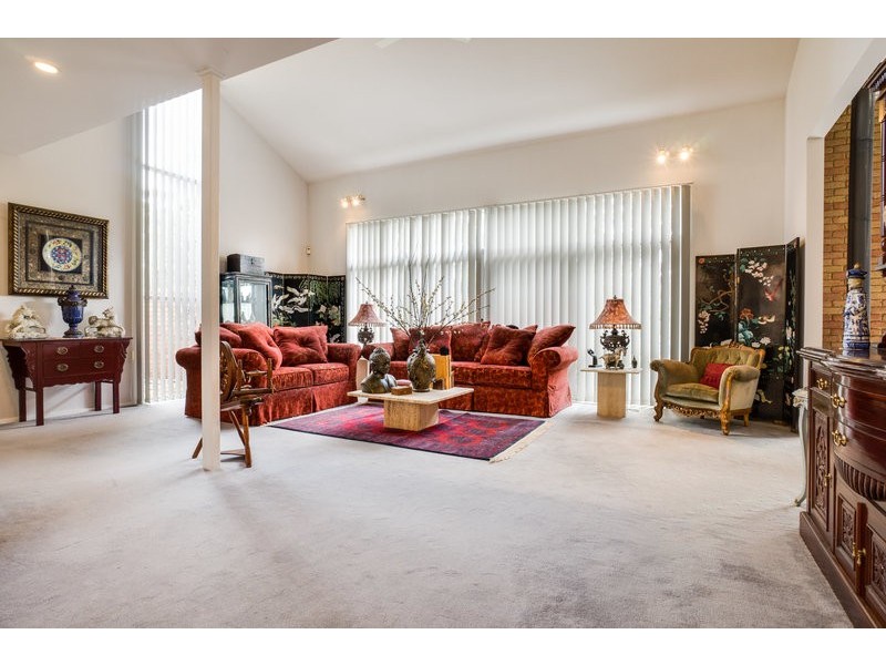 84 Sundew Avenue, Long Forest VIC 3340