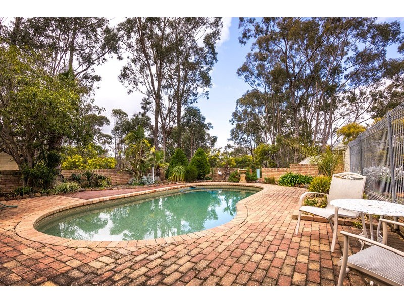 84 Sundew Avenue, Long Forest VIC 3340