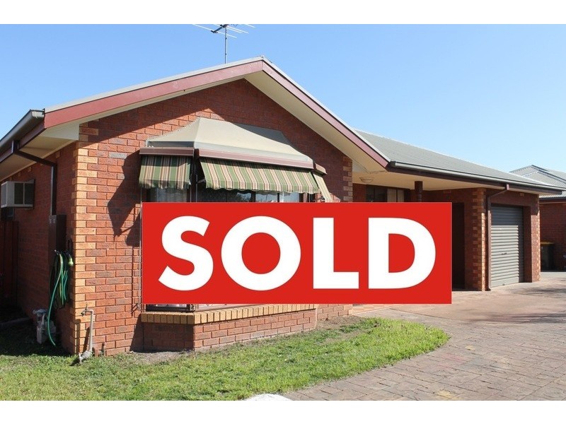 2/6 Waddell Street, Bacchus Marsh VIC 3340