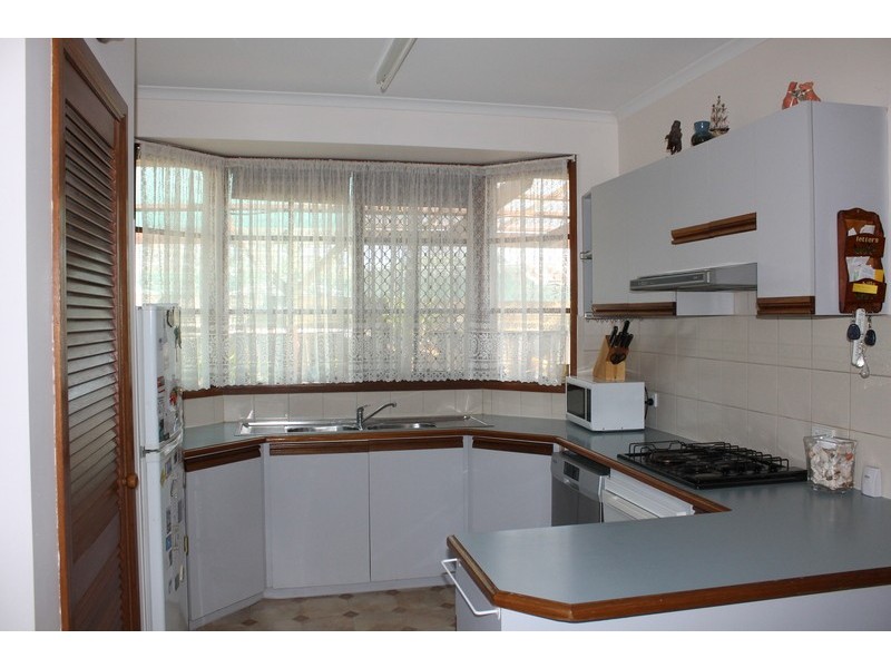 2/6 Waddell Street, Bacchus Marsh VIC 3340