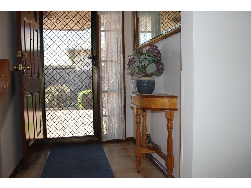 2/6 Waddell Street, Bacchus Marsh VIC 3340