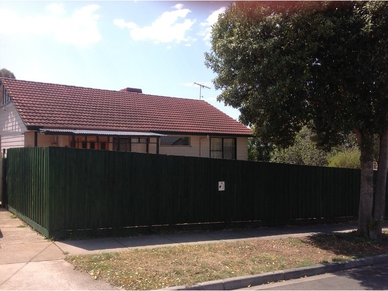 2 Anderson Street, Bacchus Marsh VIC 3340