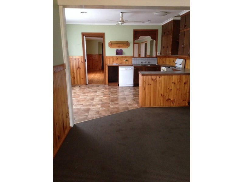 2 Anderson Street, Bacchus Marsh VIC 3340