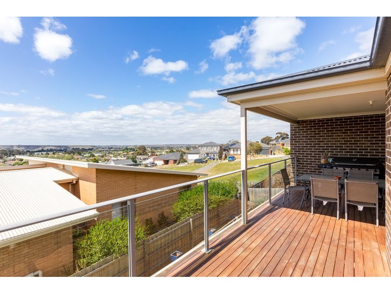 14 Kyle Way, Bacchus Marsh VIC 3340