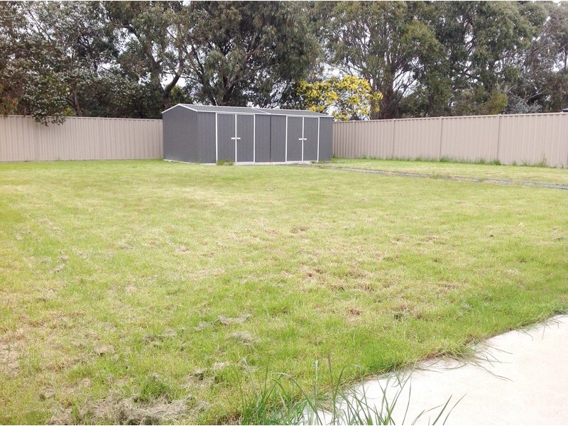 1 McMahon Drive, Ballan VIC 3342