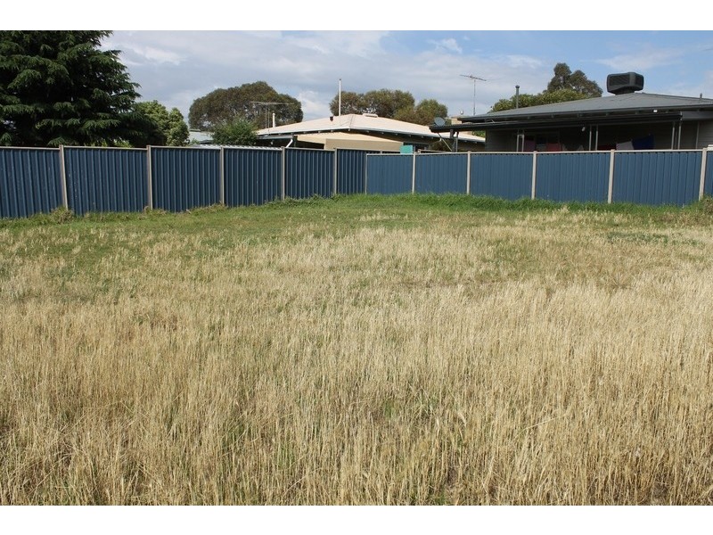 62a Young Street, Bacchus Marsh VIC 3340
