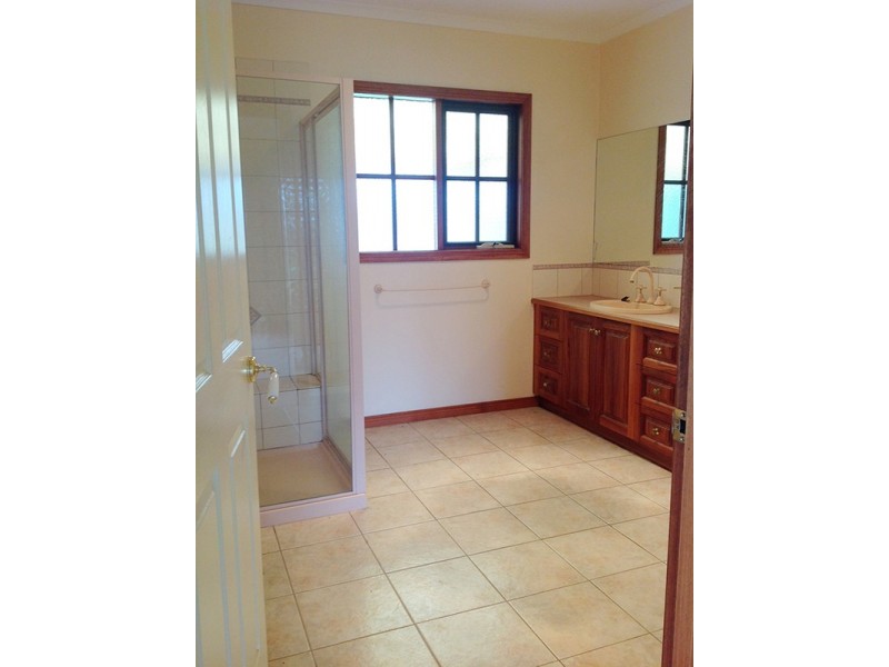 34 Muddy Lane, Myrniong VIC 3341