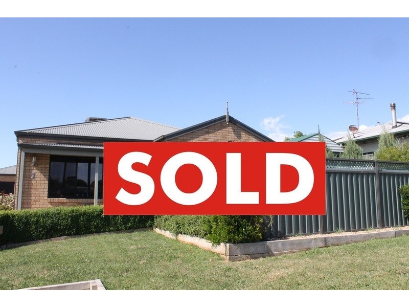 1/23 Atkinson Street, Ballan VIC 3342