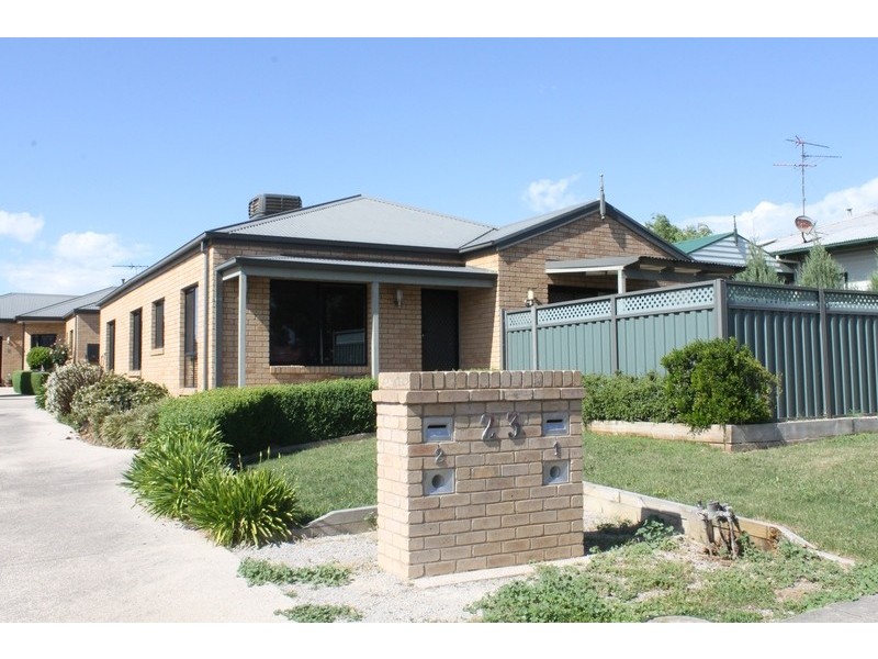 1/23 Atkinson Street, Ballan VIC 3342