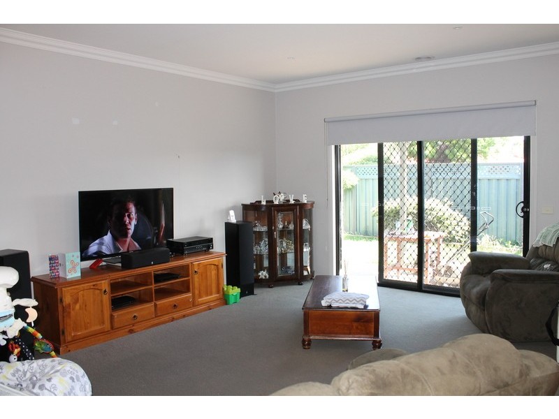 1/23 Atkinson Street, Ballan VIC 3342