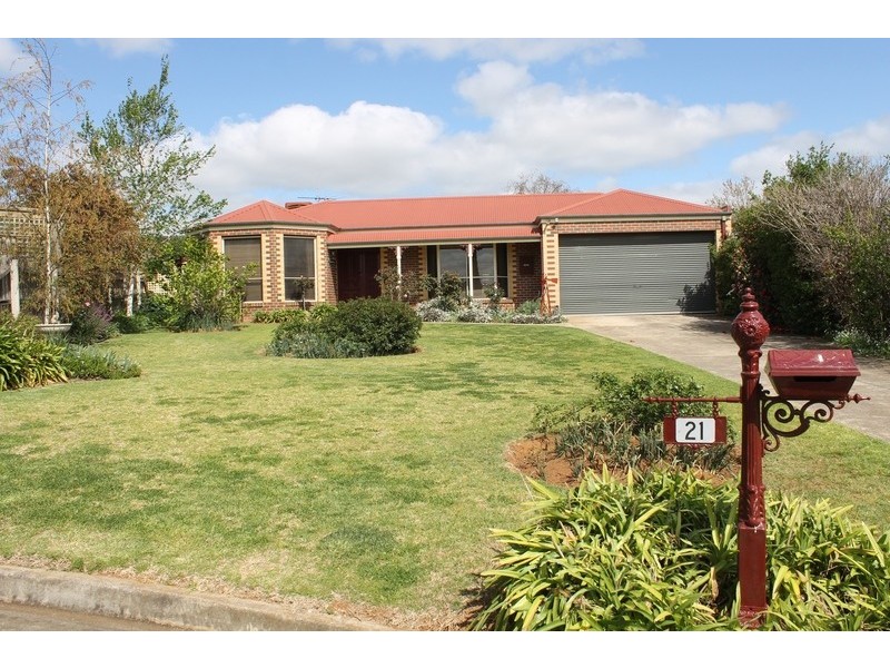 21 O’Keefe Crescent, Bacchus Marsh VIC 3340