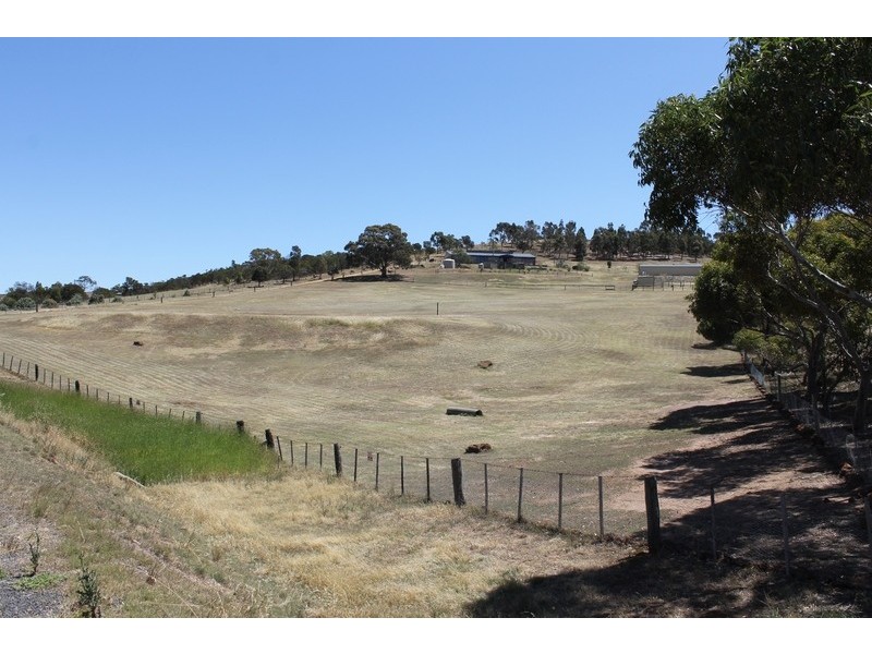 17 Condons Lane, Bacchus Marsh VIC 3340