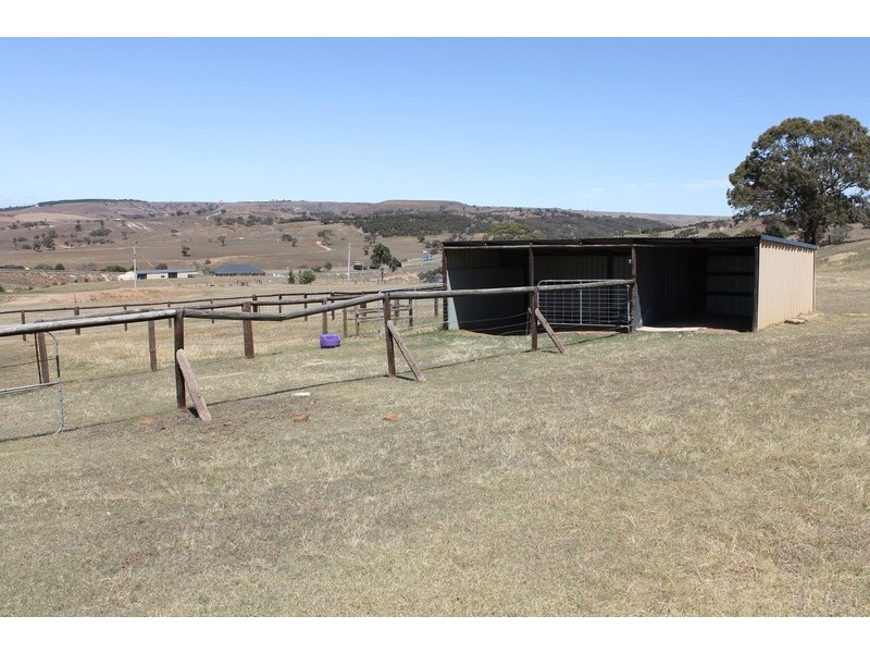 17 Condons Lane, Bacchus Marsh VIC 3340