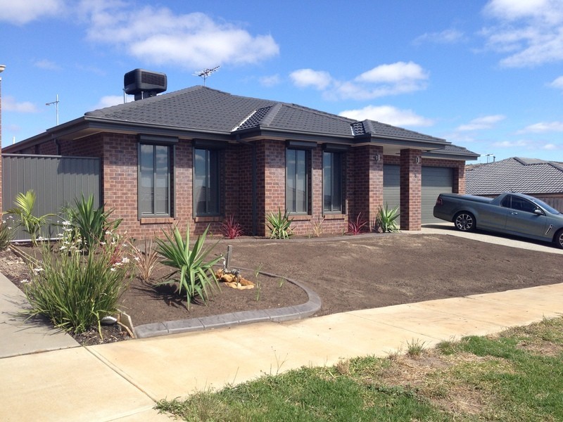 8 College Square, Bacchus Marsh VIC 3340