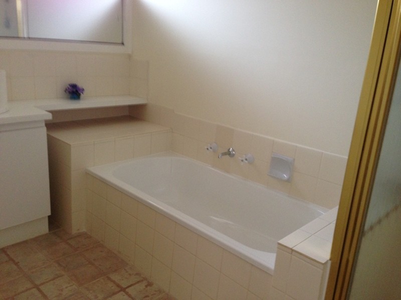 112 Underbank Boulevard, Bacchus Marsh VIC 3340