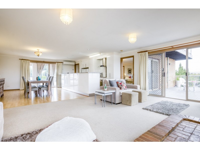 16 Smiths Lane, Bacchus Marsh VIC 3340
