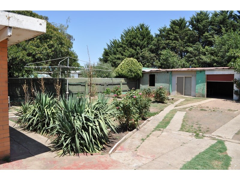 297 Main Street, Bacchus Marsh VIC 3340
