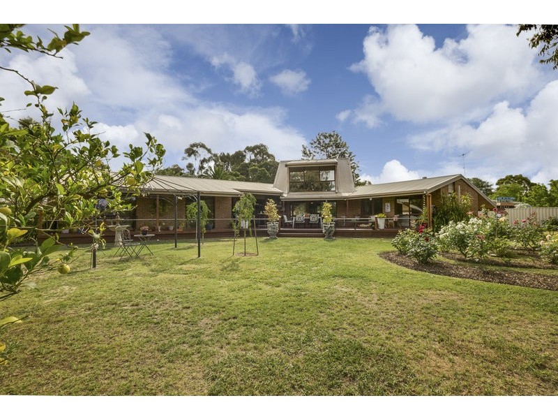 2 Ellerslie Court, Bacchus Marsh VIC 3340