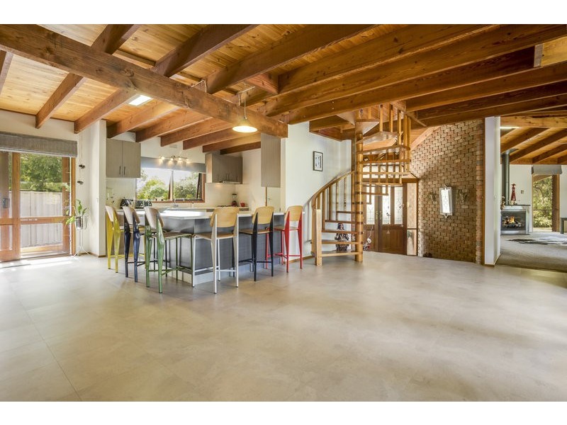 2 Ellerslie Court, Bacchus Marsh VIC 3340