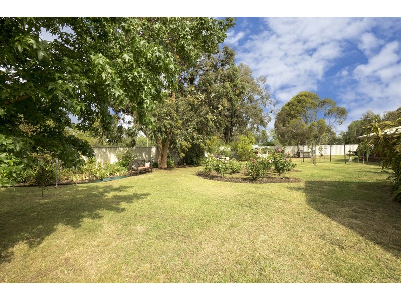 2 Ellerslie Court, Bacchus Marsh VIC 3340